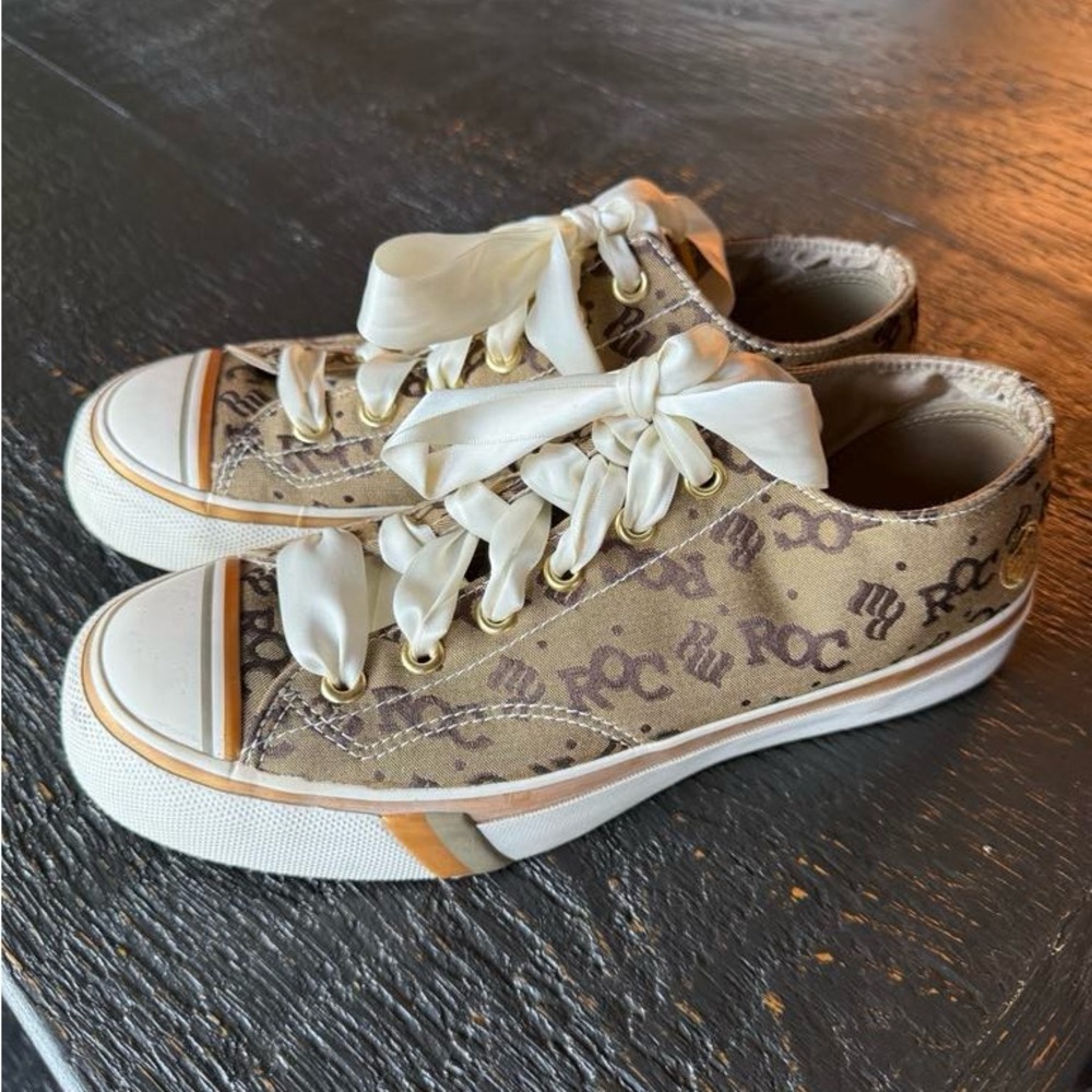 Pro Keds Beige and White Sneakers with Ribbon Laces
